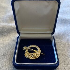 Elegant Gold Brooch